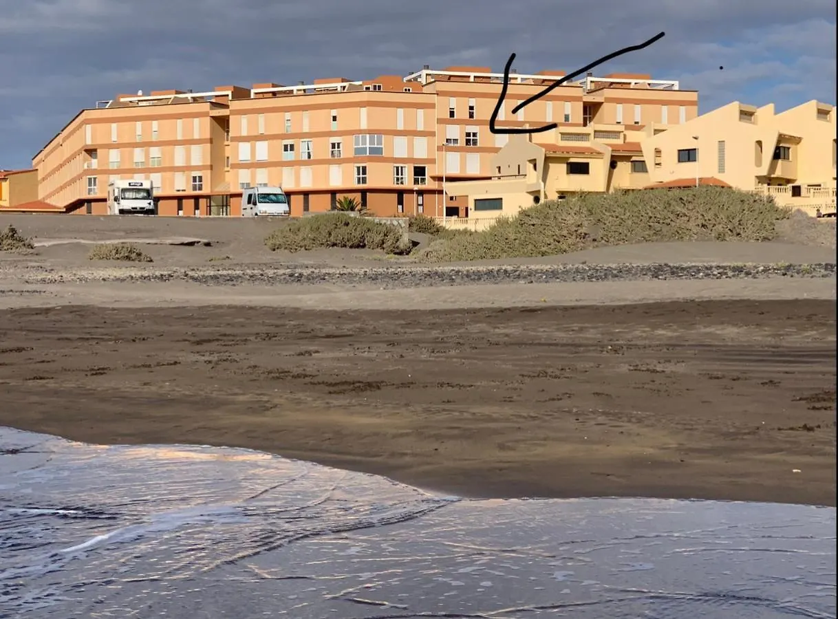 Surfers Nest El Medano Appartement